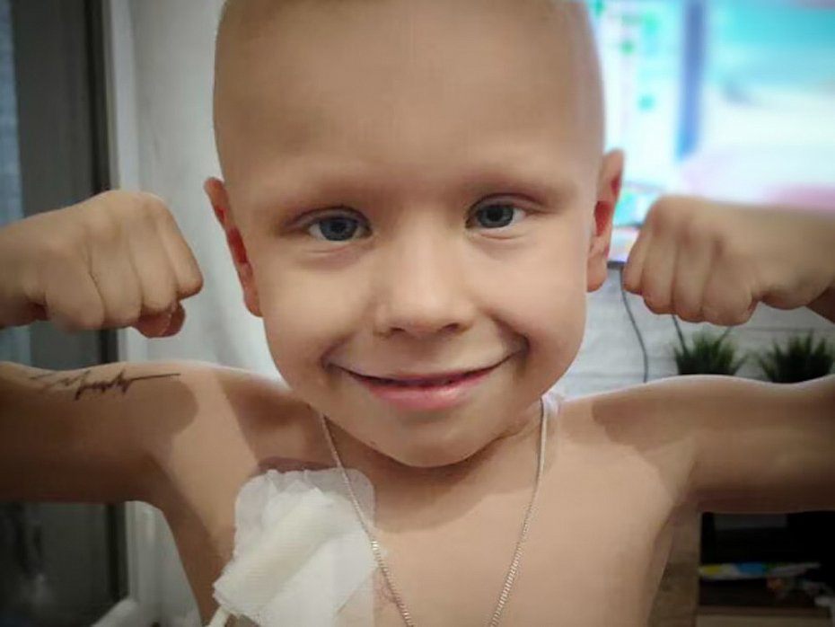 alt='Ośmioletni Kacperek potrzebuje pomocy. Czas ucieka'