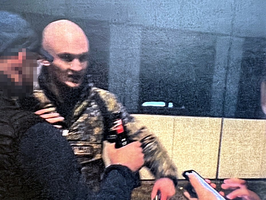 alt='Policja szuka mężczyzny po ataku w centrum'