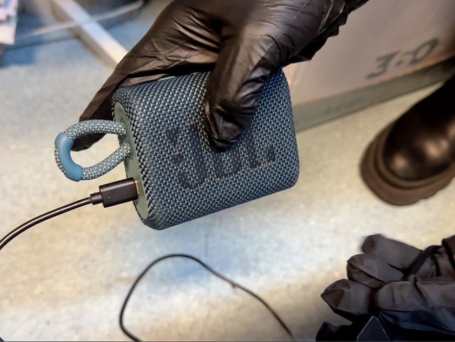 Policja rozbia gang zodziei samochodw. Zatrzymano osiem osb