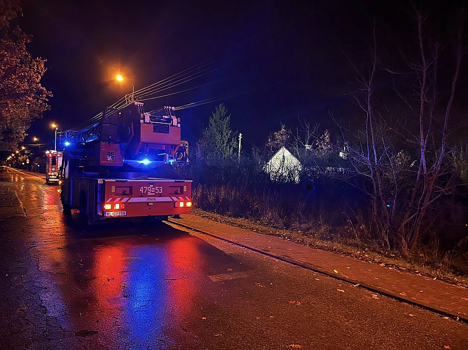 Nawanica nad Legionowem. Straacy interweniowali kilkanacie razy