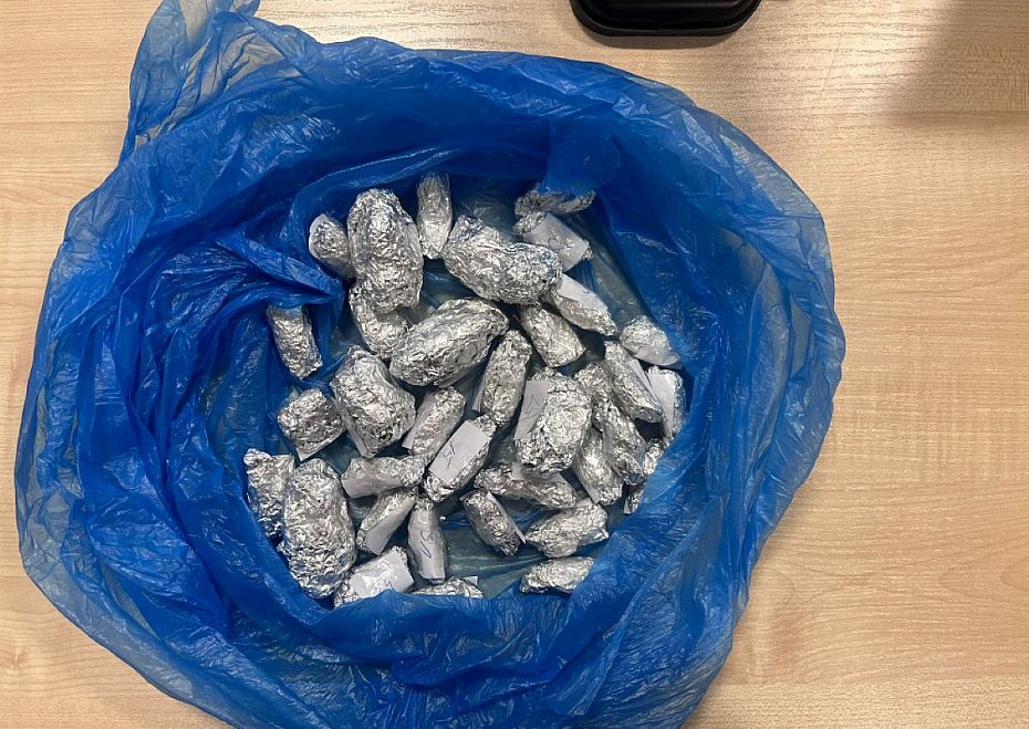 Mokotowscy kryminalni odkryli marihuan w warsztacie samochodowym