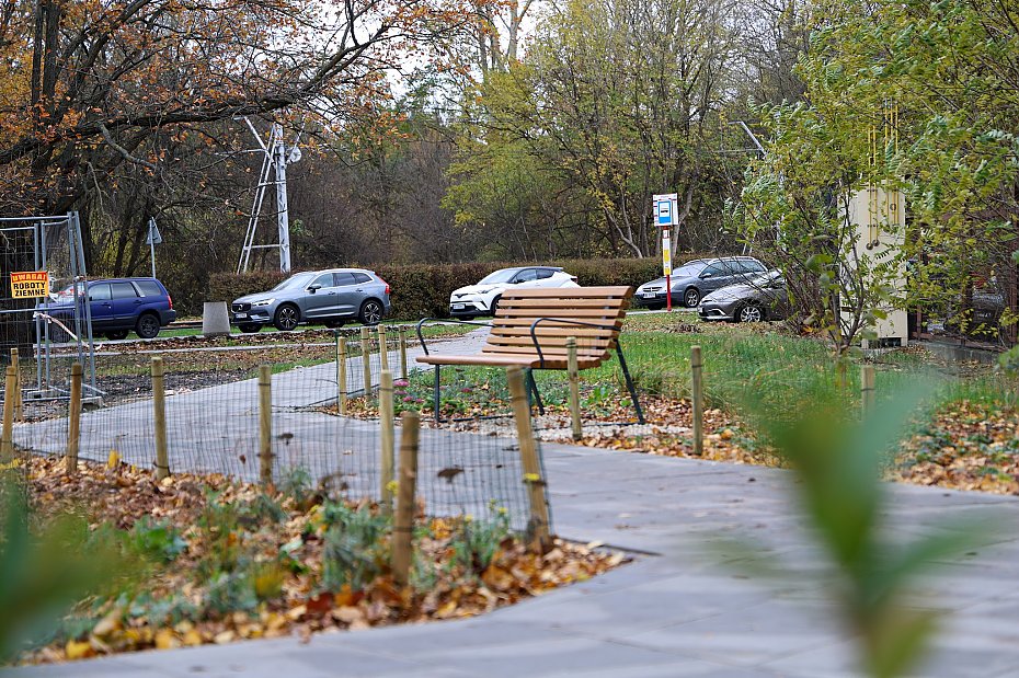 Nowy park kieszonkowy przy Popiela. Zielony skrawek z duym opnieniem