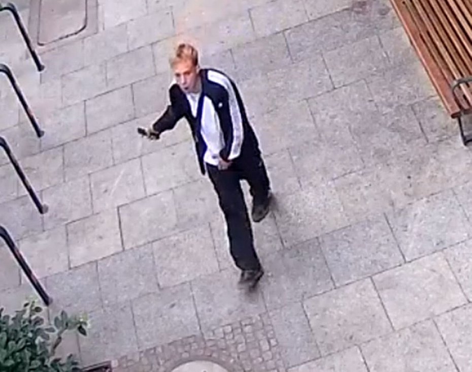 alt='Policja szuka mczyzny, ktry przywaszczy sobie telefon'