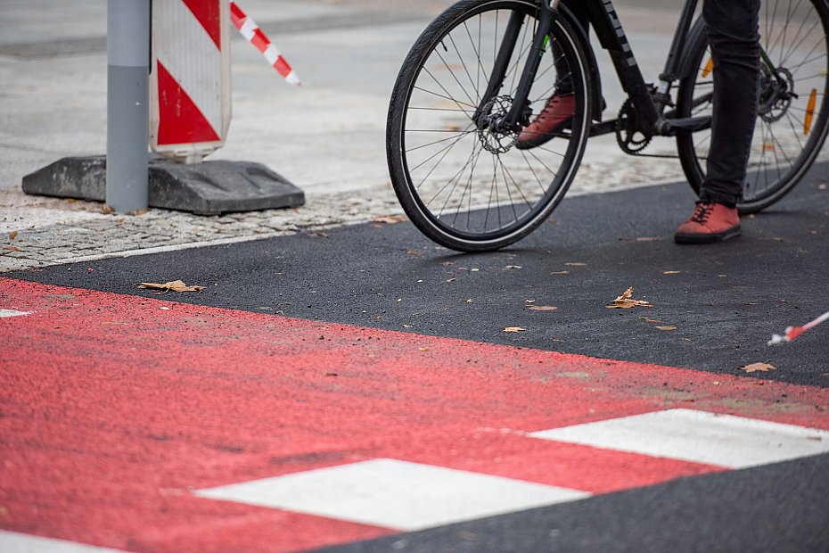 alt='Czerska czeka na kontraruch rowerowy. Potrzebna przebudowa skrzyowania'