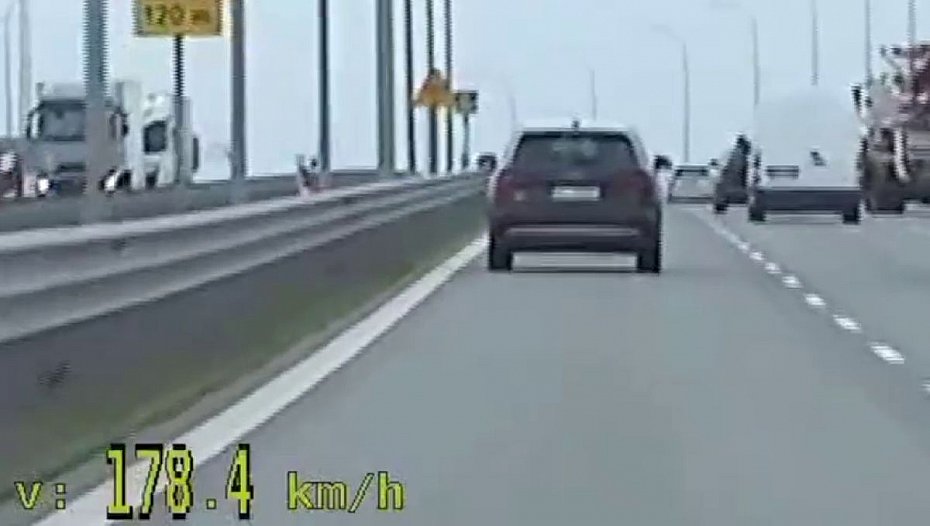 alt='Z szalon prdkoci jecha na S7'