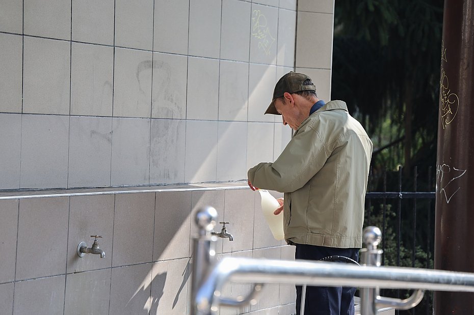 alt='Nowa studnia oligoceska? Ratusz studzi oczekiwania'