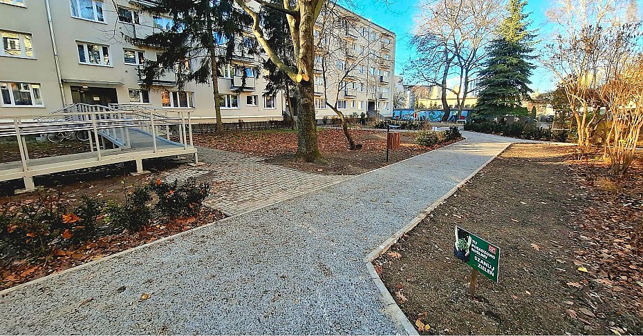 Dwa podwrka na Niskiej po remoncie