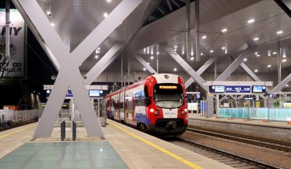 alt='Trzy dni bez windy na stacji Warszawa Zachodnia WKD'