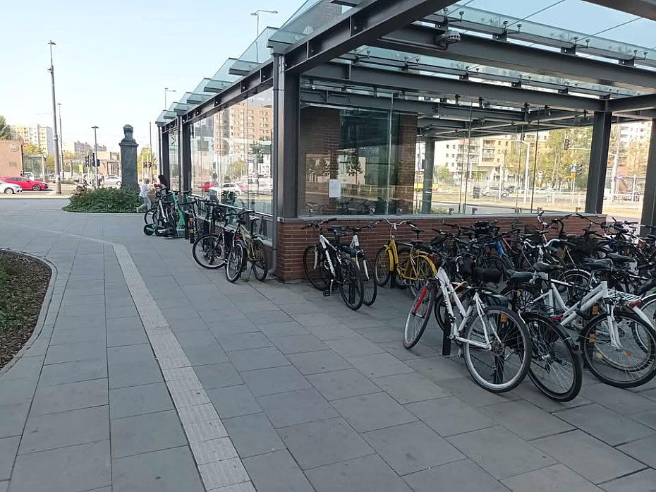 alt='Jedenacie nowych stojakw na rowery'