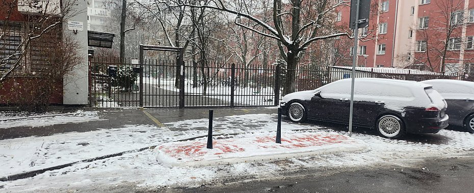 alt='oliborz II odcity od wjazdw? Dzielnica i WSM przerzucaj si win'