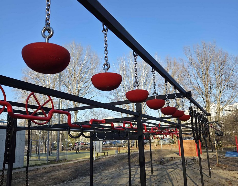 alt='Ninja Park otwarty. Pierwszy taki tor w Warszawie'