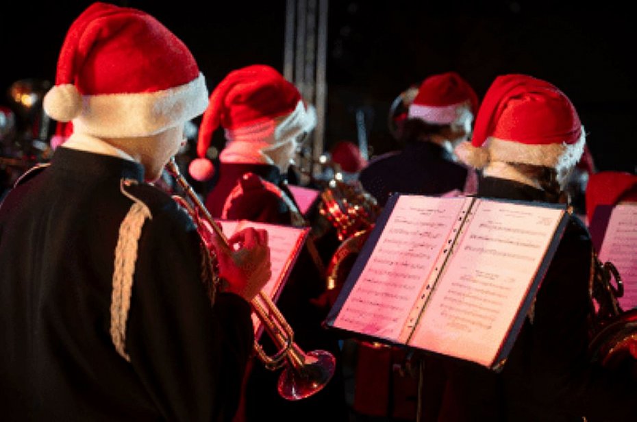 alt='Warszawski Festiwal witeczny ponownie na Krakowskim Przedmieciu'