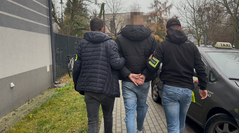 alt='Seria przestpstw na Sadybie. Policja zatrzymaa cztery osoby'