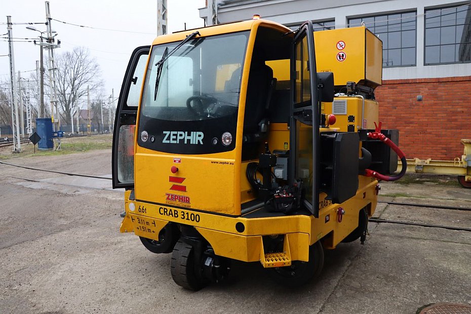 WKD ma nowy pojazd manewrowy. CRAB usprawni szar codzienno