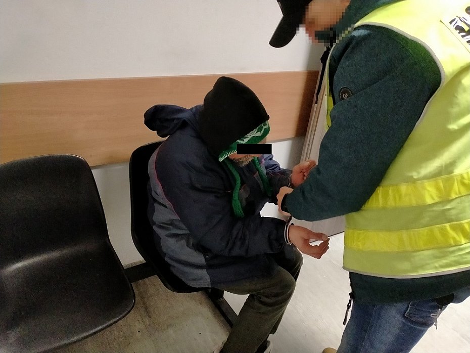 alt='Faszywy alarm bombowy w metrze. Policjanci szybko ustalili sprawc'