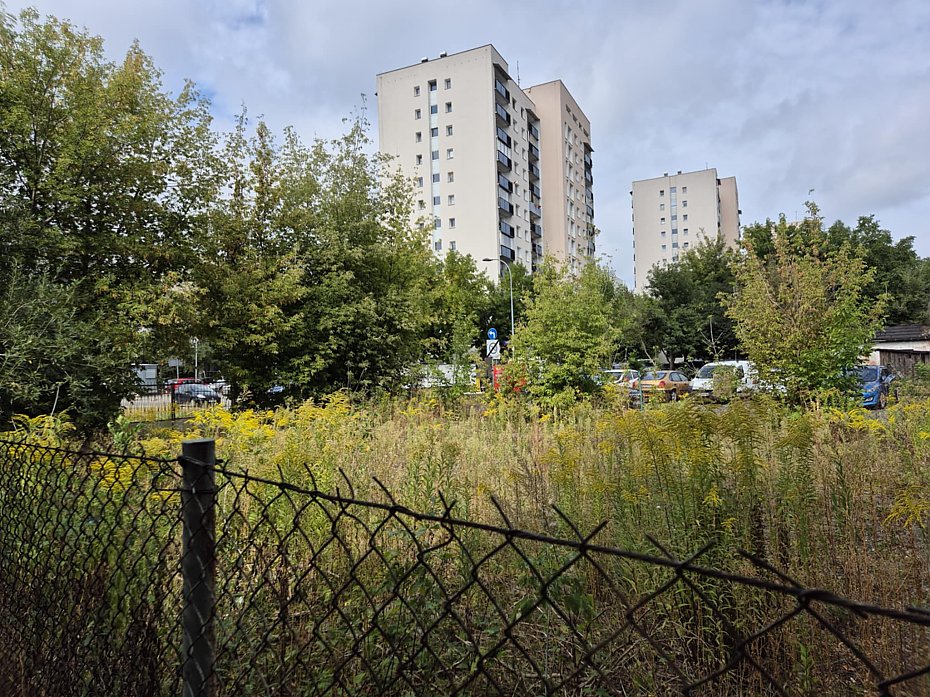 Parking widmo na Jelonkach. Czy mieszka�cy w ko�cu z niego skorzystaj�?
