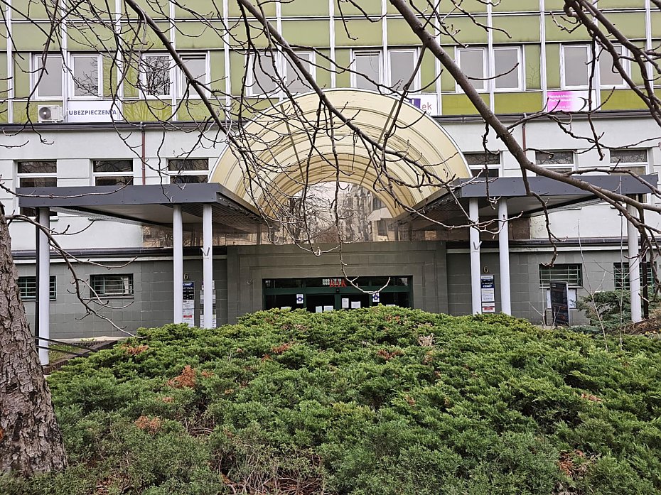 Rozbieraj� "Elektr�". B�d� kolejne bloki