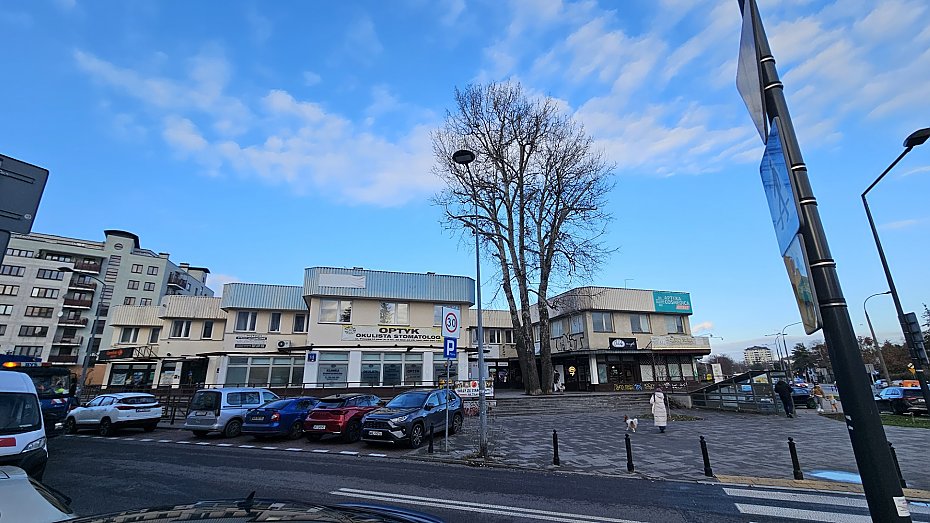 Pawilon niszczeje. Miasto i sp�dzielnia walcz� w s�dach