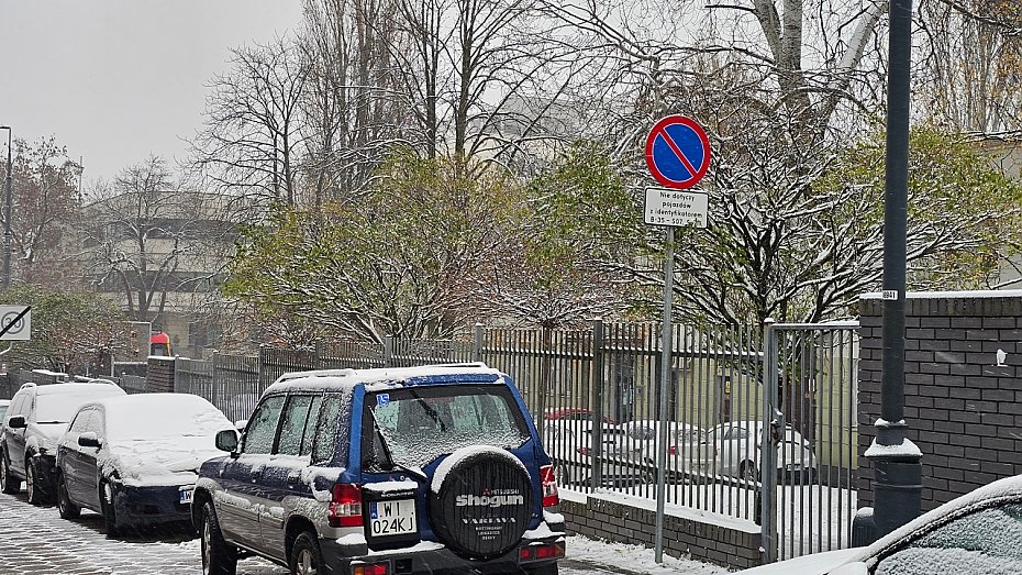 Brakuje parkomatu przy przychodni na Szajnochy
