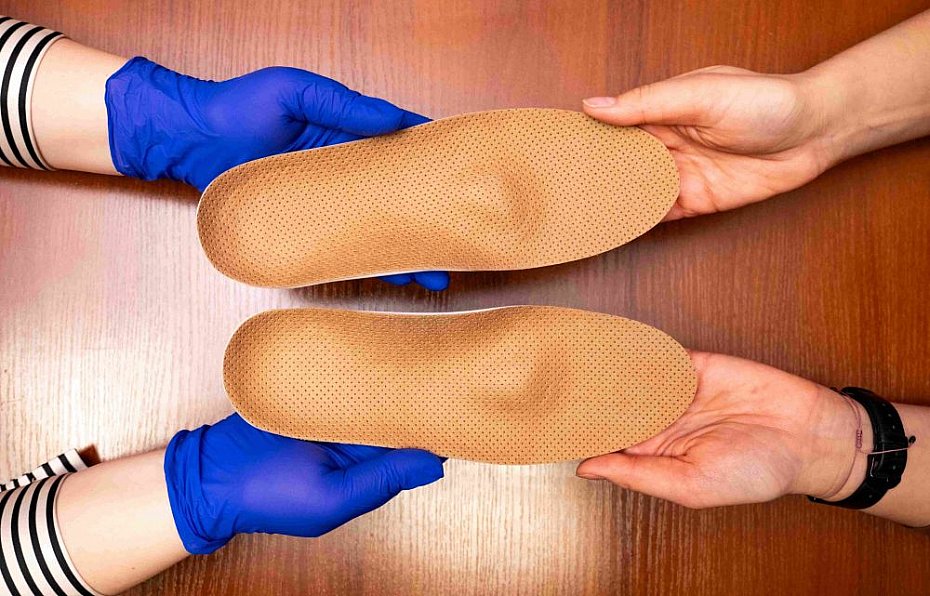 Wk�adki ortopedyczne Warszawa. Kt�re pracownie oferuj� badanie, projekt i dopasowanie na miejscu?