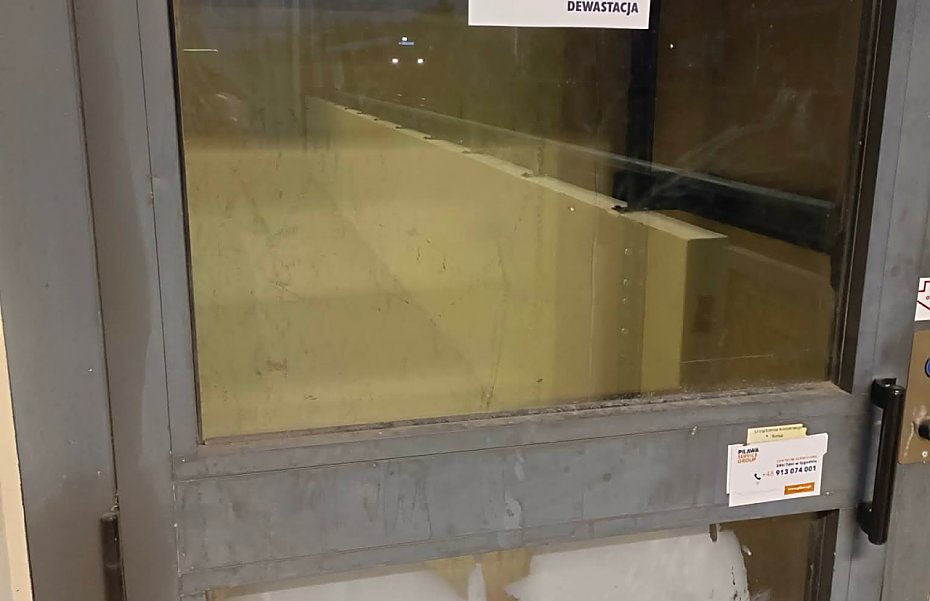 alt='PKP wymieni windy w P�udach. Choszcz�wka wci�� pomijana'