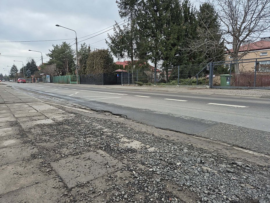 Czy ulica Lewand�w doczeka si� przebudowy?