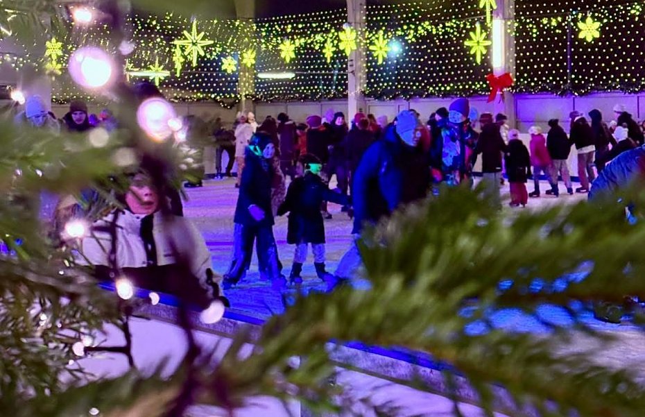 Drugie i bezp�atne sezonowe lodowisko w Wawrze?