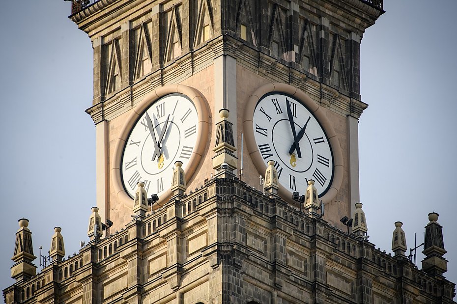 Centrum Warszawy ju� wkr�tce bardziej punktualne? Nowe zegary w planach