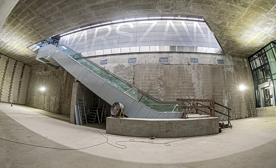 Tramwajem z Woli na Ochot� przez Dworzec Zachodni. Umowa podpisana