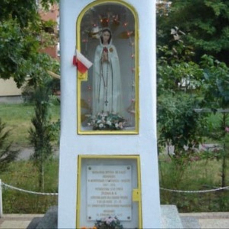 alt='Ukradli figurk� Matki Boskiej. Policja zatrzyma�a dw�ch 37-latk�w'