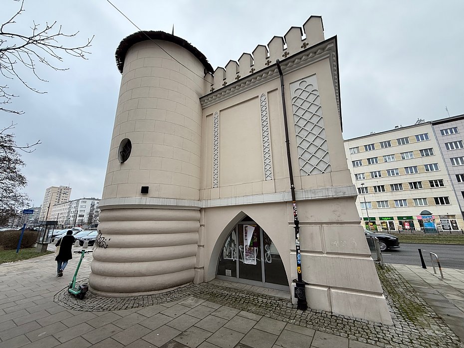 Domek Maureta�ski przy Pu�awskiej czeka na odnow�. Przypominamy jego histori�