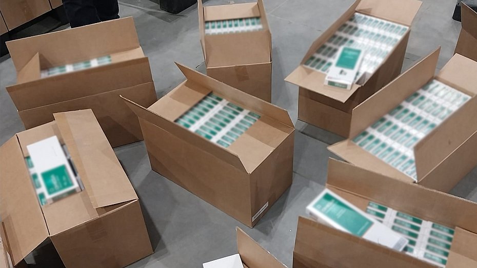 Blisko 4 mln nielegalnych papieros�w z Dubaju. Akcja KAS na Mazowszu