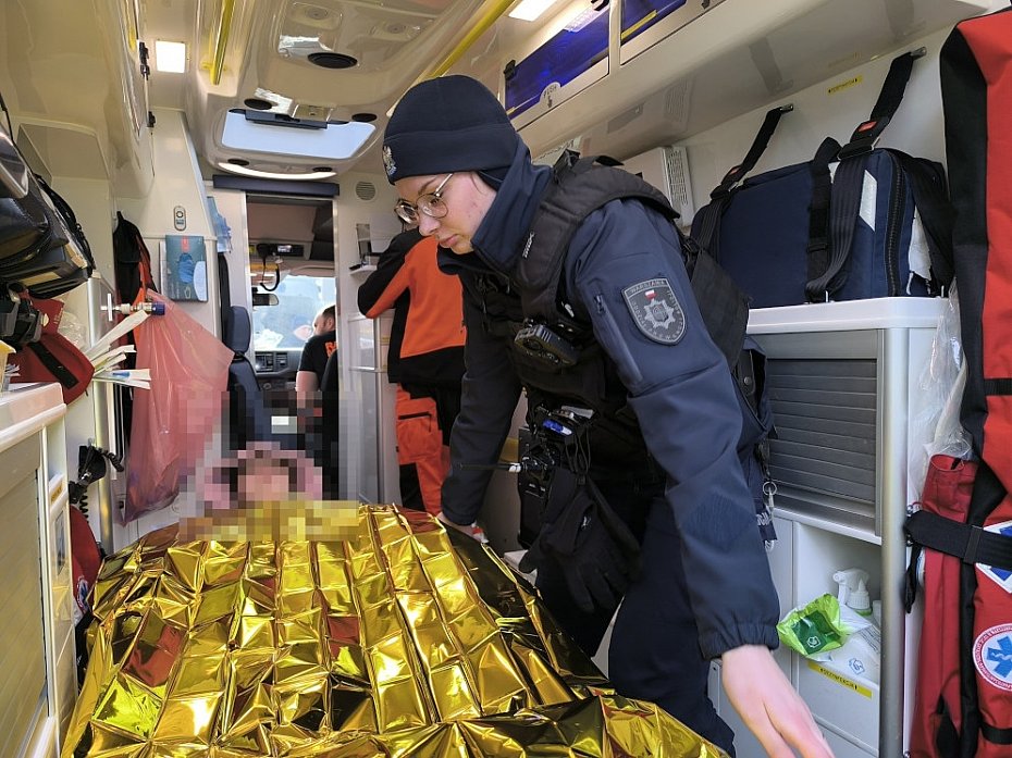 alt='14-latka wysz�a ze szko�y i zagin�a. Odnaleziono j� przy metrze M�ociny'