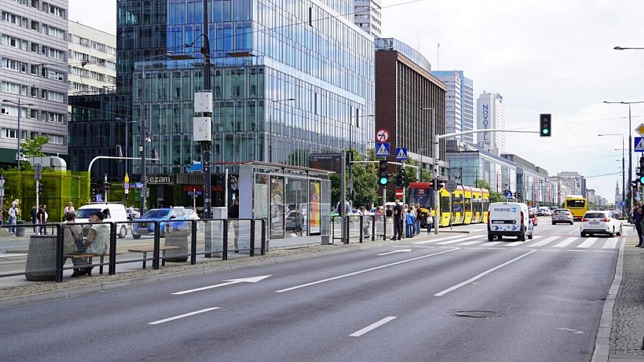 alt='Dwa zgromadzenia i przemarsze w centrum Warszawy. B�d� utrudnienia i zmiany w komunikacji'