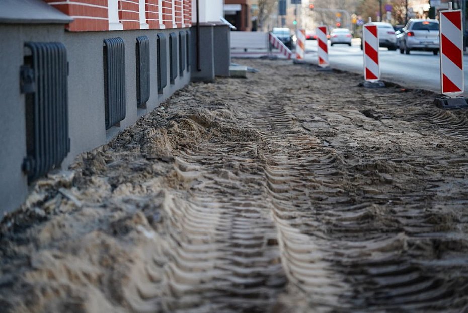 alt='Remont chodnika. B�d� utrudnienia dla pieszych'