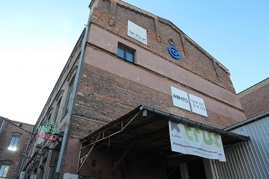 Bezcenny relikt fabryczny przy Ho�ej 51 sta� si� zabytkiem