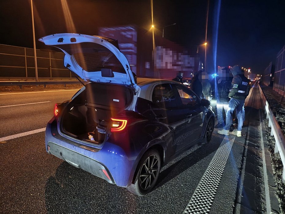 alt='Skradziona w Berlinie toyota zatrzymana na A2. Kierowca z zarzutami'