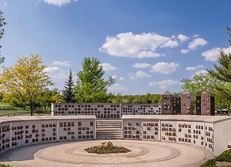 Nowy cmentarz w Legionowie. Miasto stawia na kolumbaria i ziele�