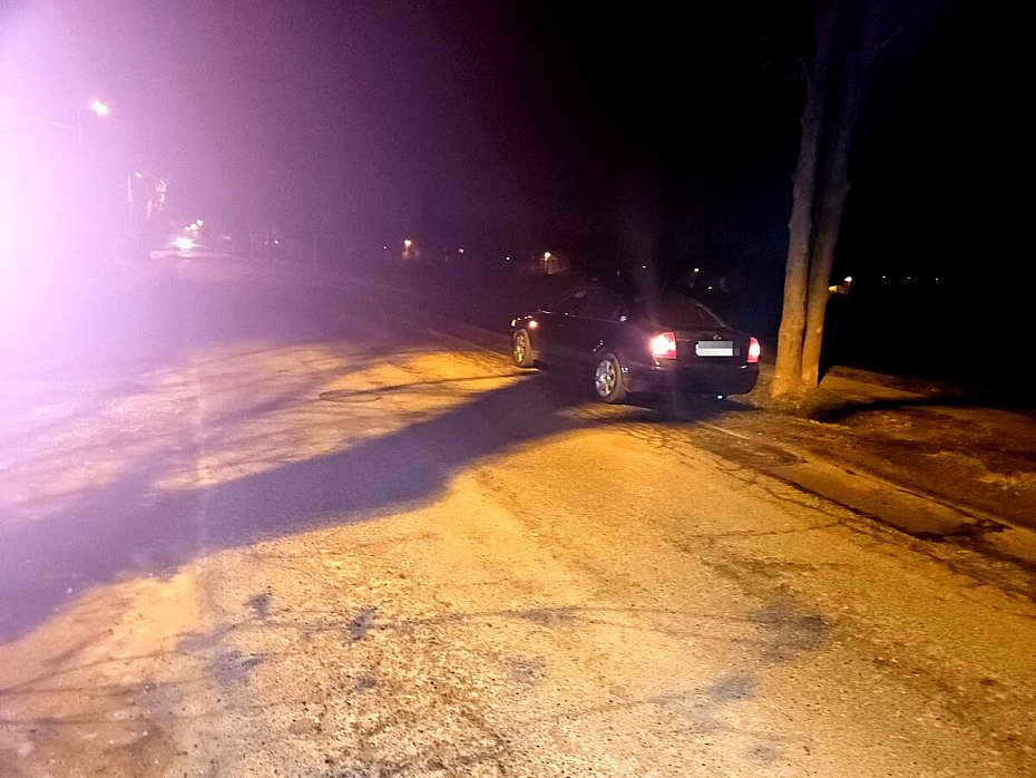 alt='Jecha� bez �wiate�, pas�w i prawa jazdy. Mia� te� promile'