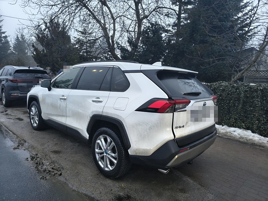 alt='Kradzione toyoty zalegalizowane na fa�szywych dokumentach. Policja je odzyska�a'