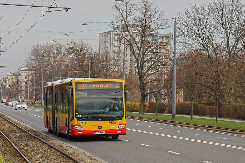 alt='Mieszka�cy Wawra walcz� przeciw skr�ceniu linii 521'