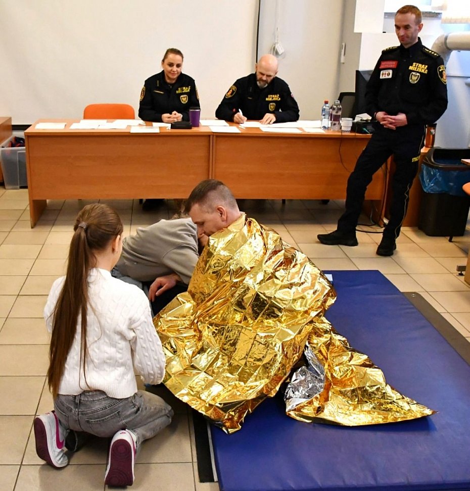 alt='Konkurs Stra�y Miejskiej: uczniowie zdali egzamin z praktyki'