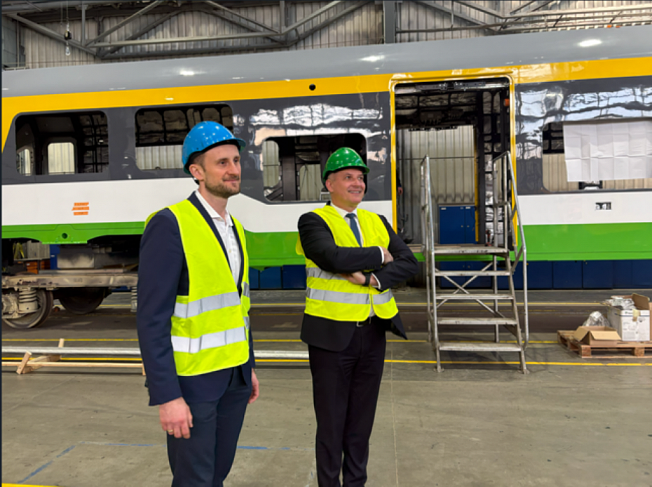 alt='Nowe poci�gi dla Kolei Mazowieckich. Produkcja w Bydgoszczy'