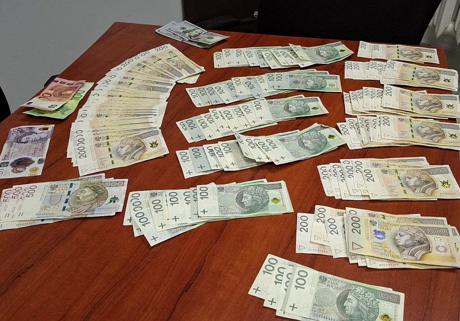 alt='Mia� narkotyki i by� poszukiwany. 35-latek trafi� do aresztu'