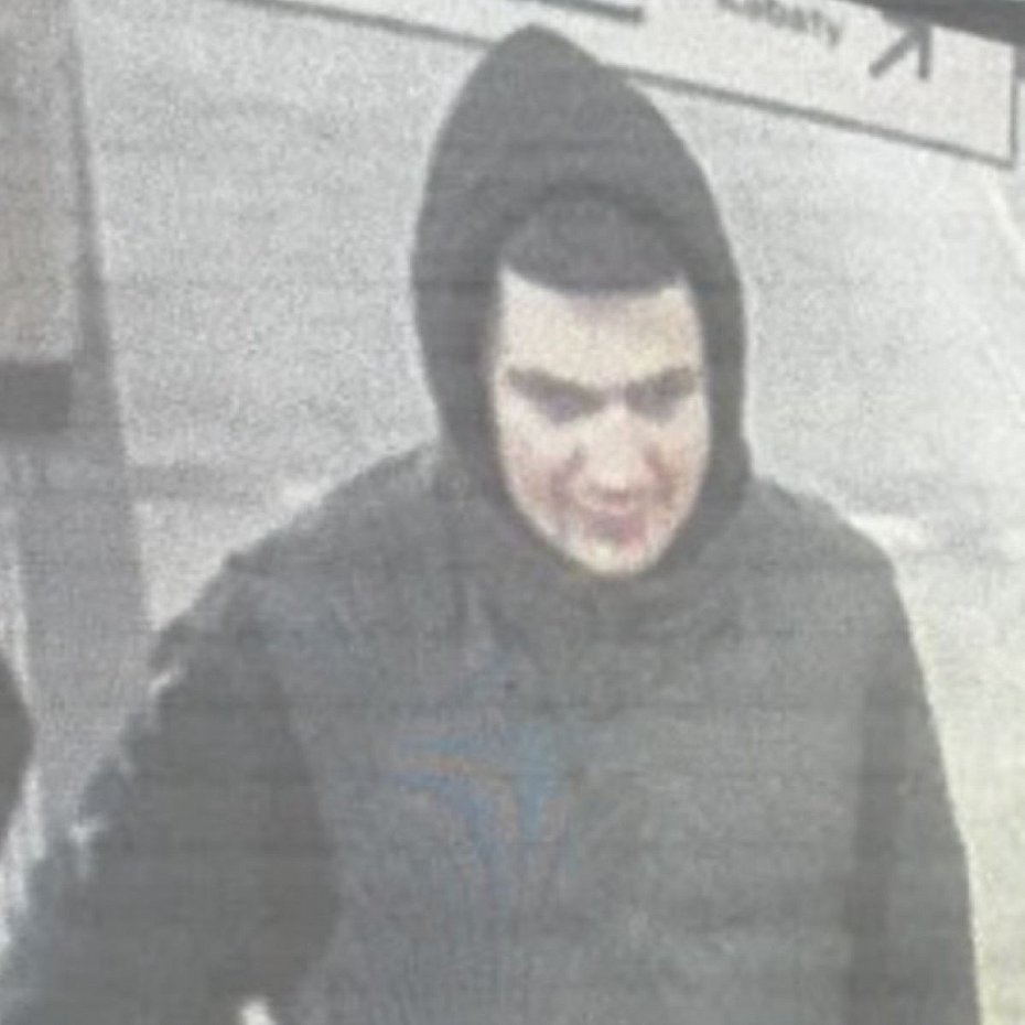 Rozb�j przy Rolnej i Wa�brzyskiej. Policja publikuje wizerunki