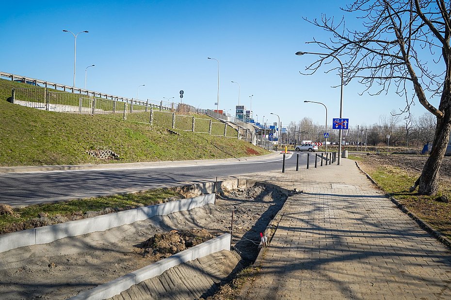 alt='Przebudowa drogi rowerowej przy Blue City. Prace ju� przy Jutrzenki'