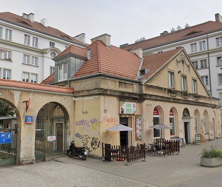 alt='Remont kordegardy przy Targowej 70 dzi�ki miejskiej dotacji'