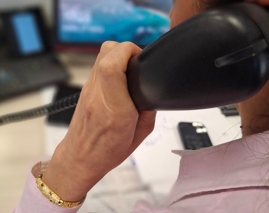 alt='Policja uratowa�a seniork� przed utrat� 100 tys. z�'