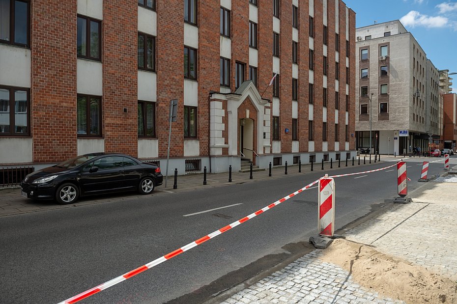 alt='Remont ulicy. B�dzie jeden kierunek i zmiany dla pieszych'