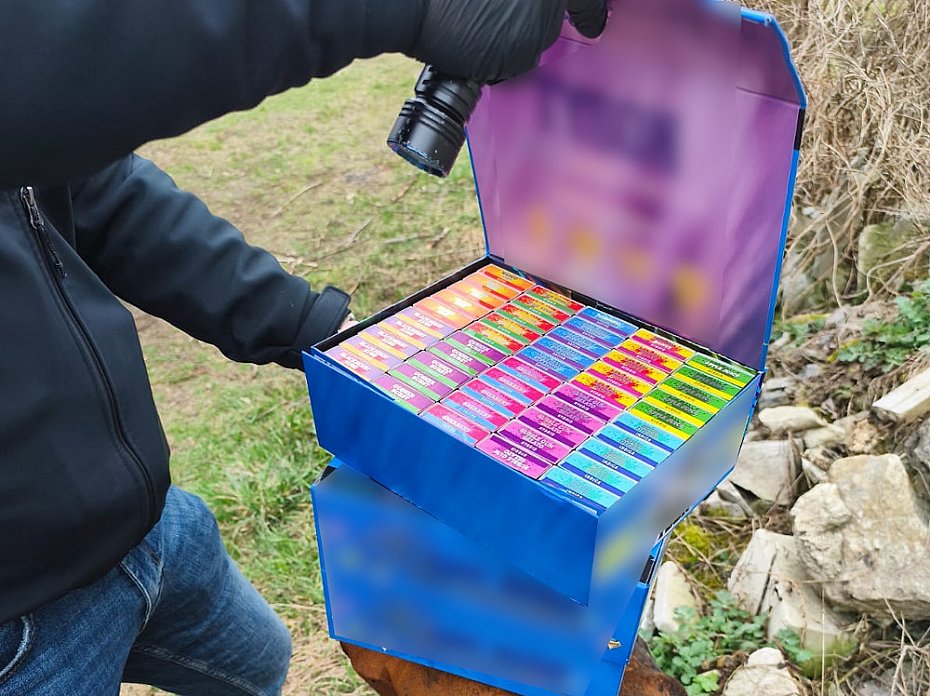 alt='Zatrzymali poszukiwanego 55-latka. Dziesi�tki kilogram�w narkotyk�w'